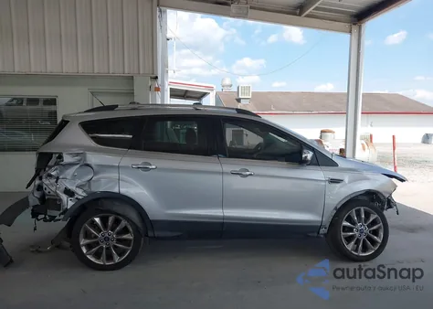 2015 Ford Escape Se z USA, uszkodzony, nr VIN 1FMCU0GX9FUC74587